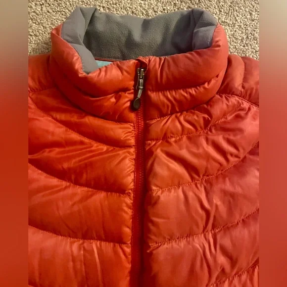 L.L. Bean Ultralight 850 DownTek Puffer Jacket – Women’s Salmon Pink 90% Down - Picture 4 of 12